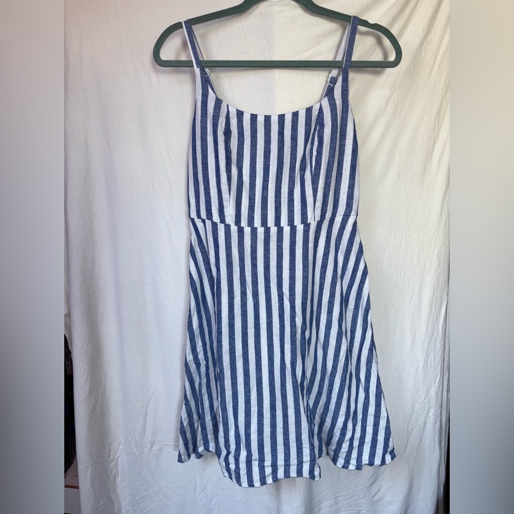 NWT Old Navy Blue and White (55% linen) Striped Dress Size S